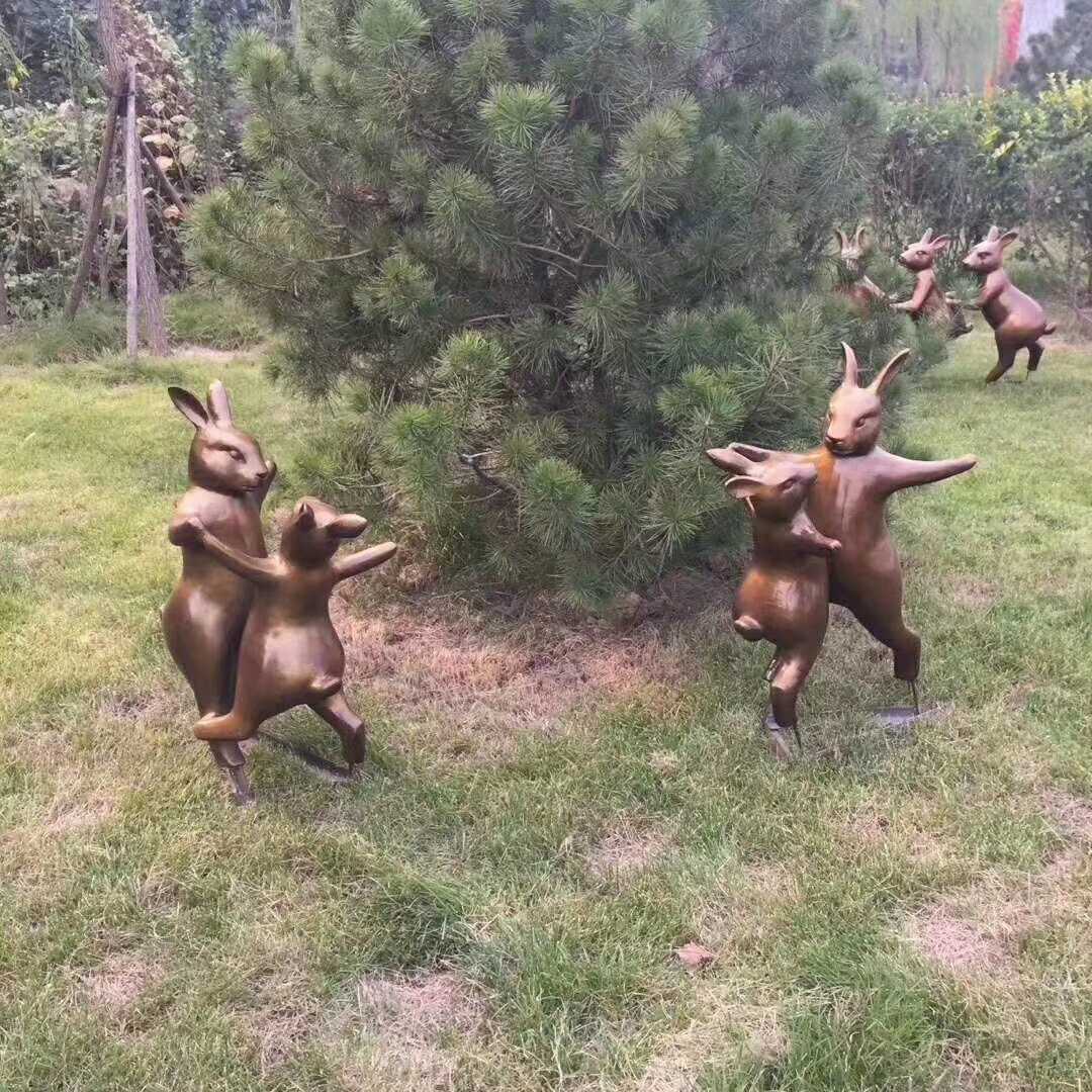 Bronze Life Size two Rabbit dancing Sculpture Garden decor for Sale