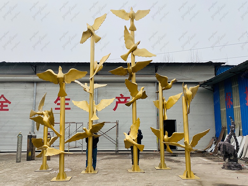 finished stainless steel sculpture in YouFine factory