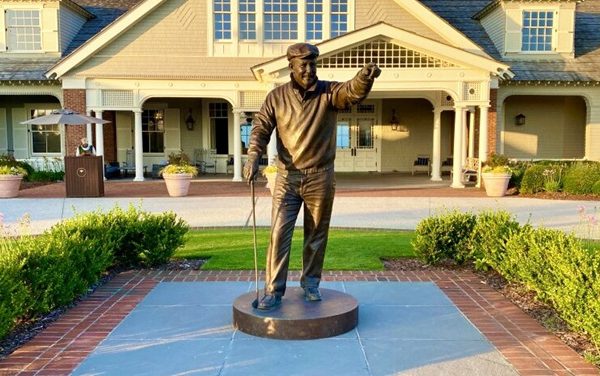 golfer statue for garden