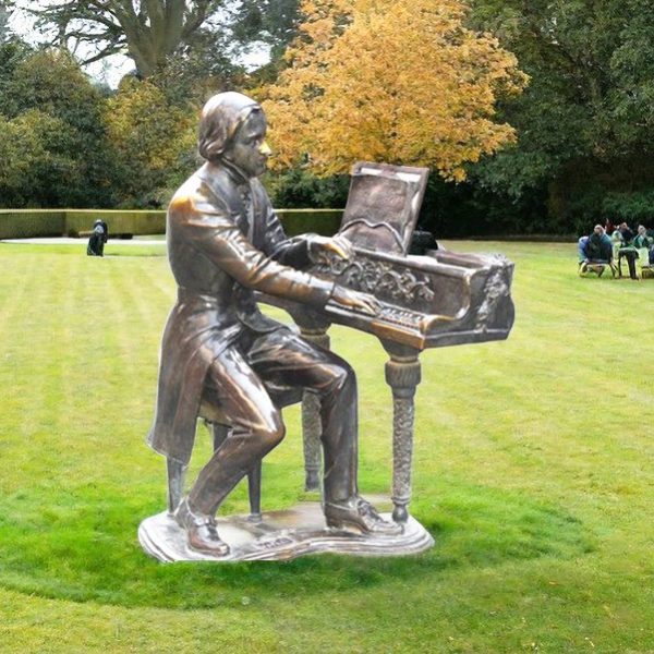 street pianist