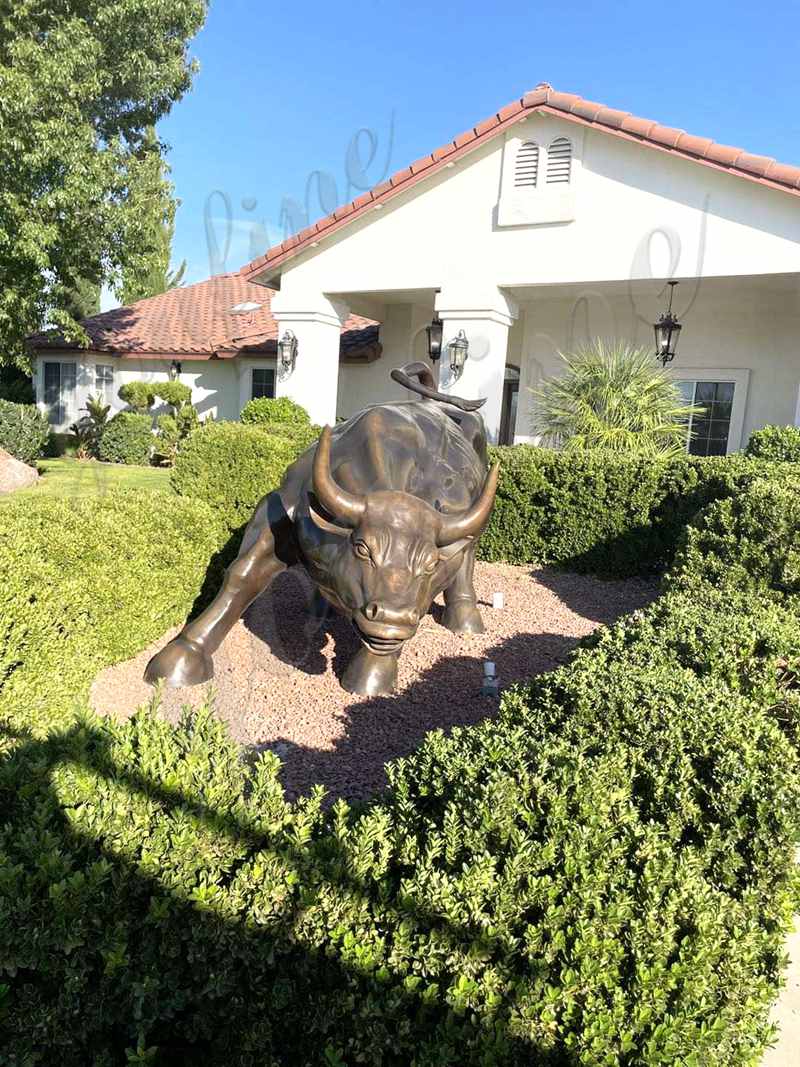 bronze bull statues