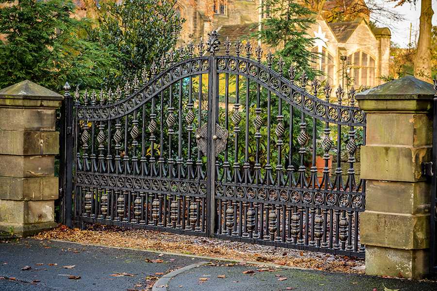 Simple decorative metal garden high quality entrance wrought iron gates