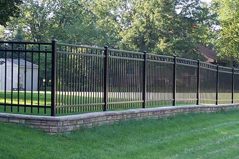 Factory supply cheap metal wrought iron fencing panels for garden ...