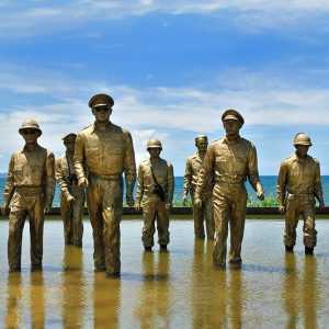 MacArthur Leyte Landing Bronze Memorial Statue for Sale-YouFine