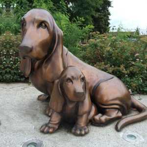 dachshund dog statue