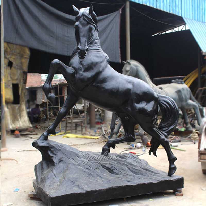 horse statue decoration