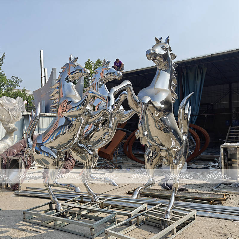 metal horses sculpture