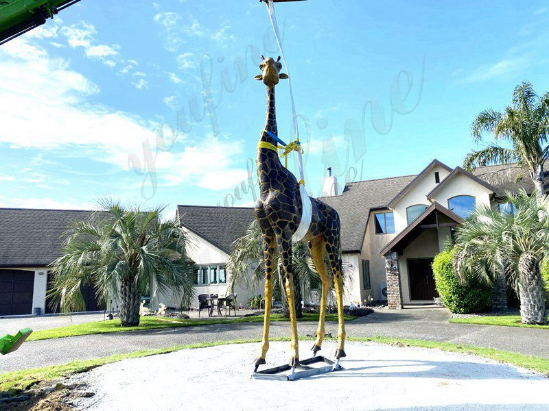 giraffe statue for garden