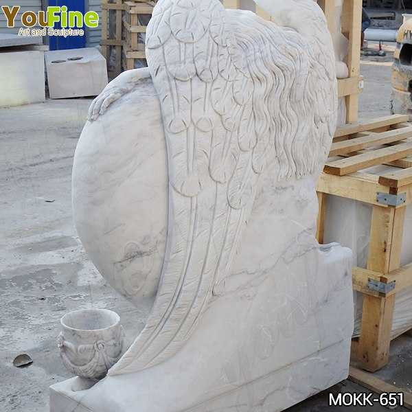 Marble sculpture - HEART HAND - KARE Design - natural stone