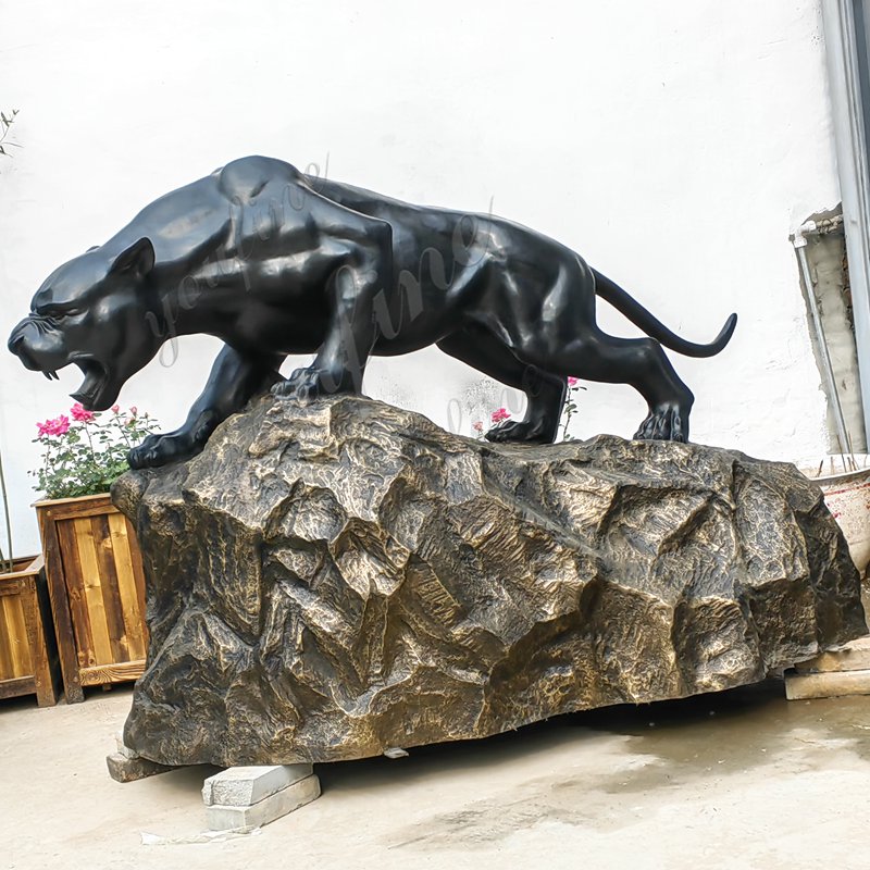 garden bronze leopard statue