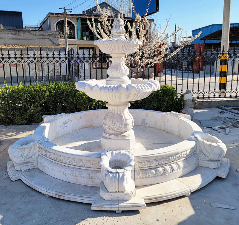 Customizable garden fountain