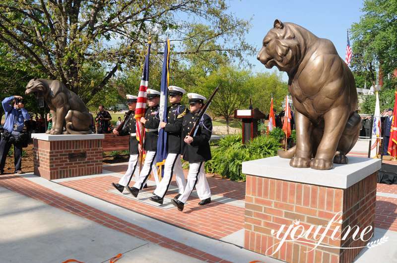 Why People Love Tiger Sculptures？