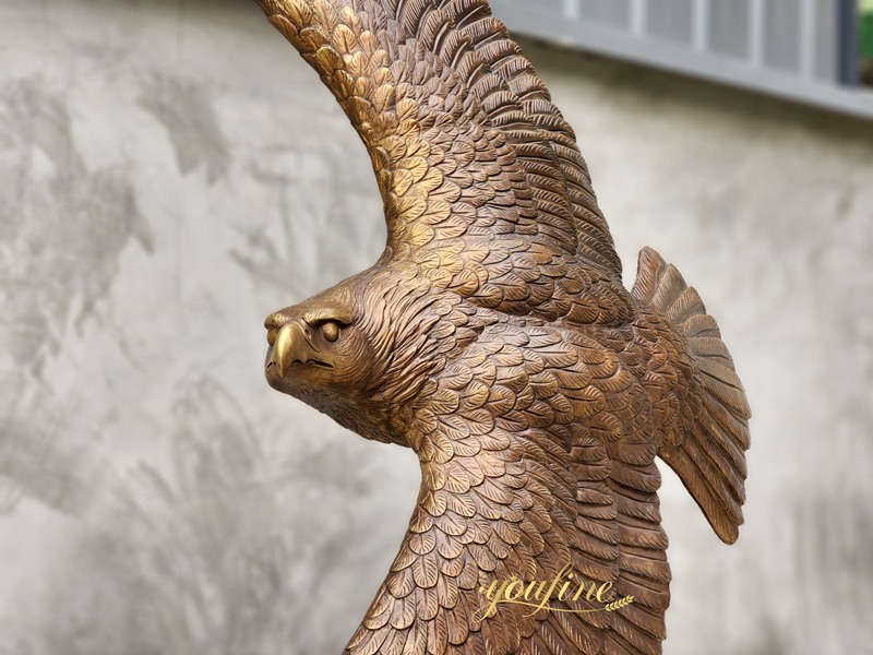 Vertical Flying Eagle Statue detail