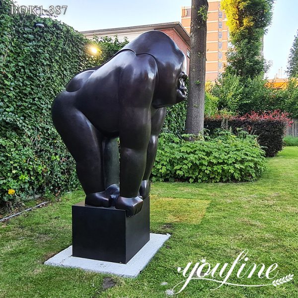Garden Ornaments Modern Art Statue of Large Bronze Gorilla