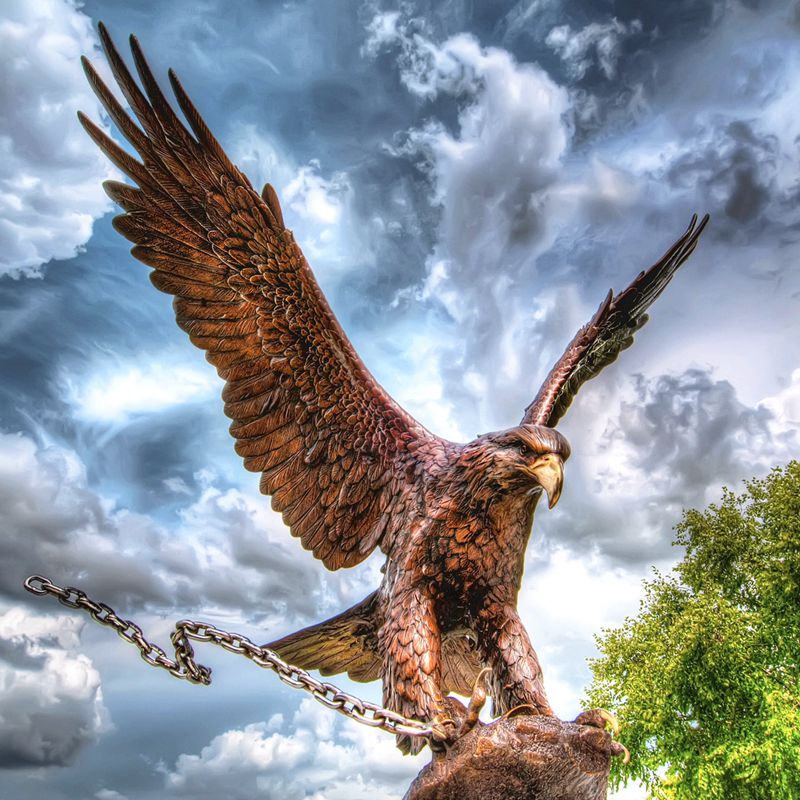 eagle statue