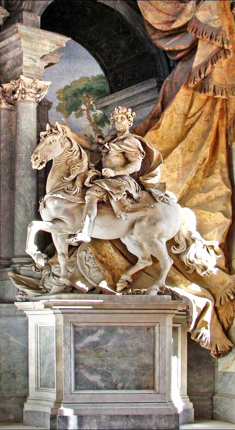 21Equestrian Statue of Constantine