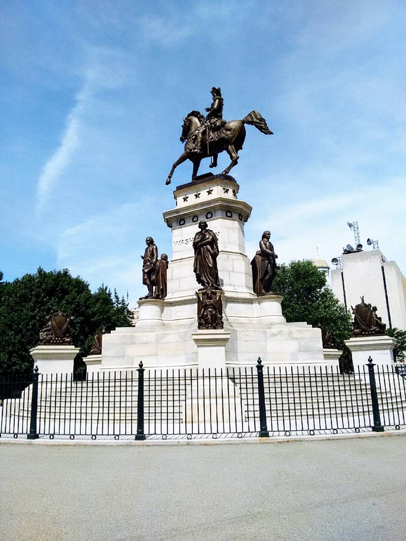 8George Washington Equestrian Statue