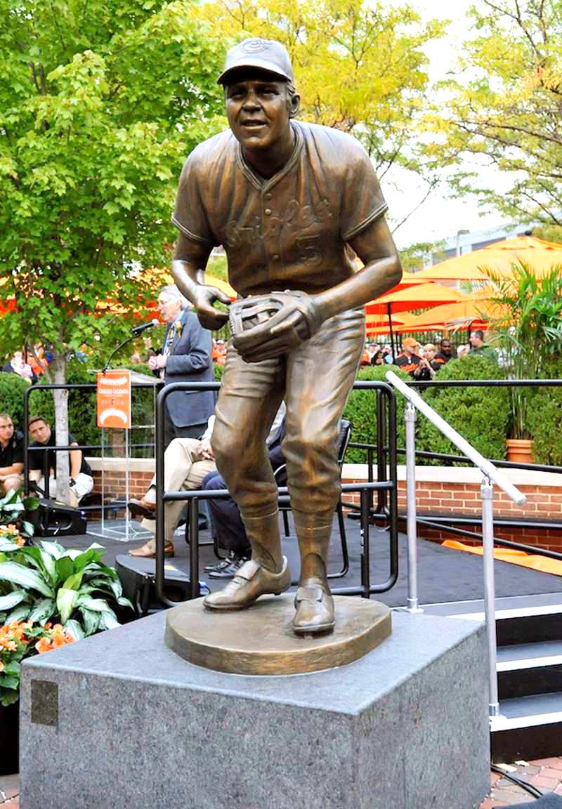 Baseball statues - Los Angeles Times