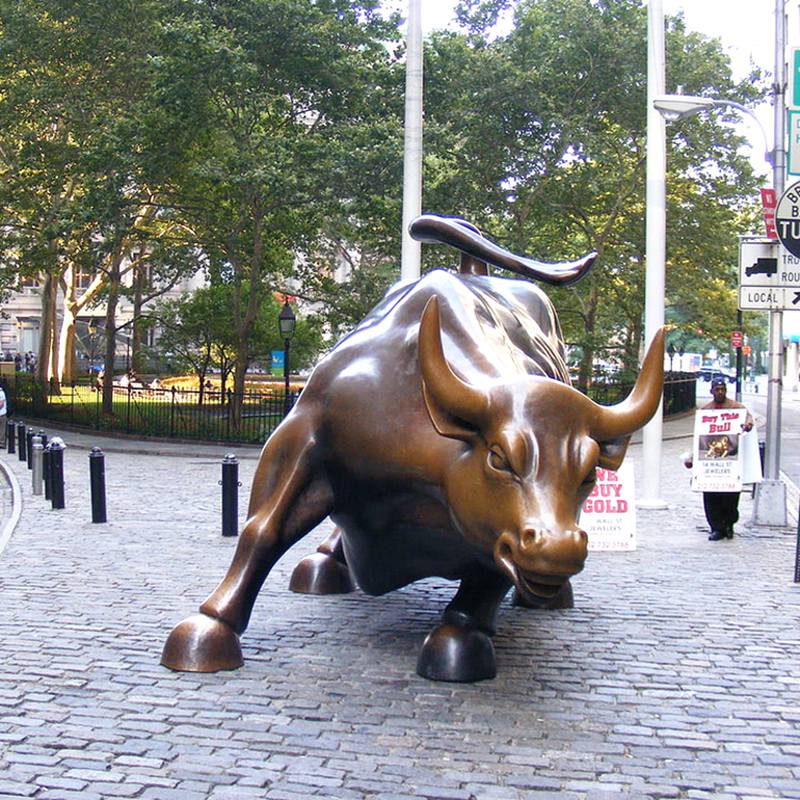 Bull Market Statue