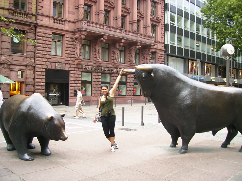 Frankfurt, Germany bear and bull statue_