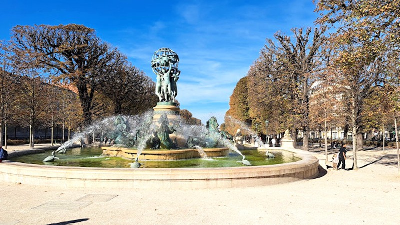 large bronze figure fountain