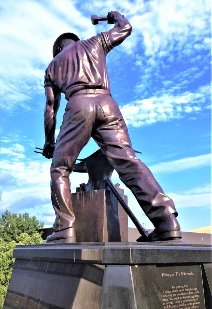 Custom Bronze Purdue Dedicates Boilermaker Statue Replica-YouFine