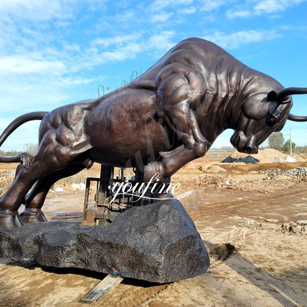 Large Struggling bronze Bull statue