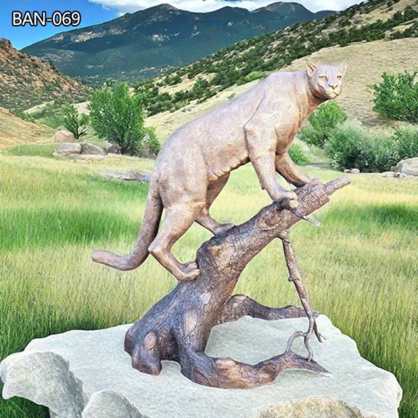 cougar mountain lion statue