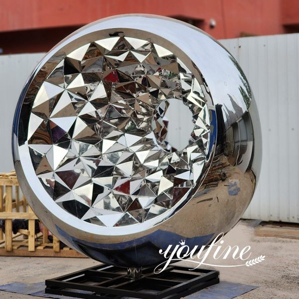 large mdoern stainless steel sculpture for outdoors (2)