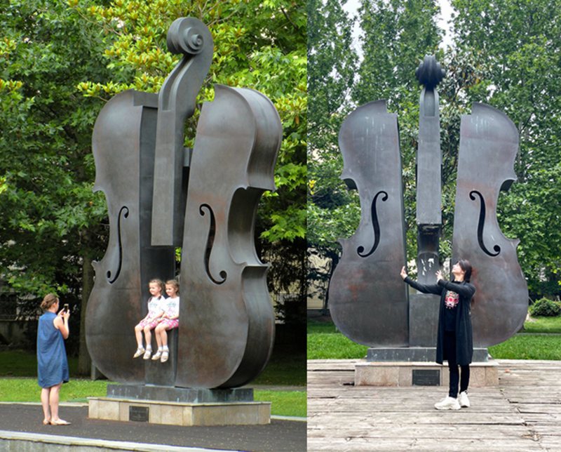 Musical Instruments cello Sculpture