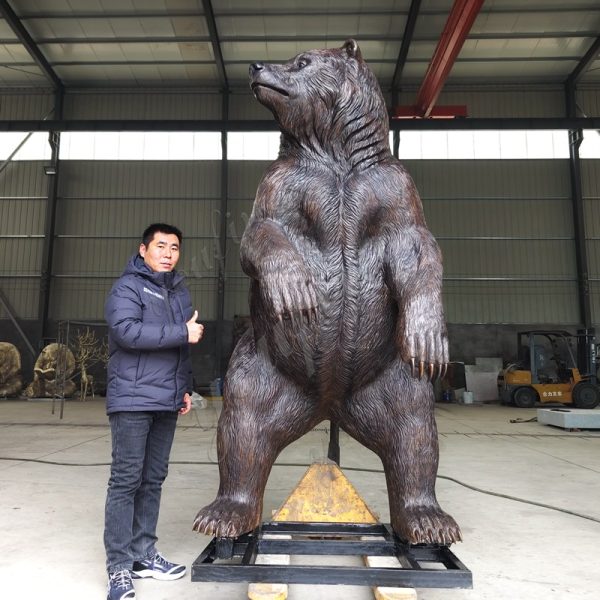 bear sculpture