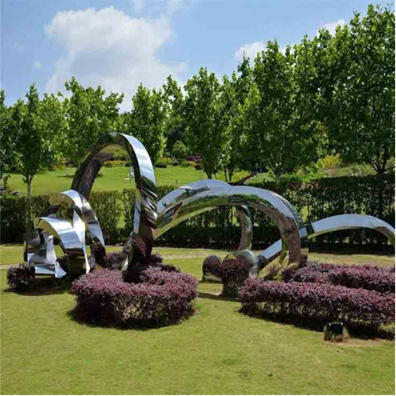 Stainless Steel Sculpture – Important Part for Outdoor Landscape