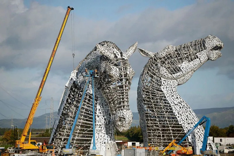 How to Install a Large Stainless Steel Outdoor Sculpture